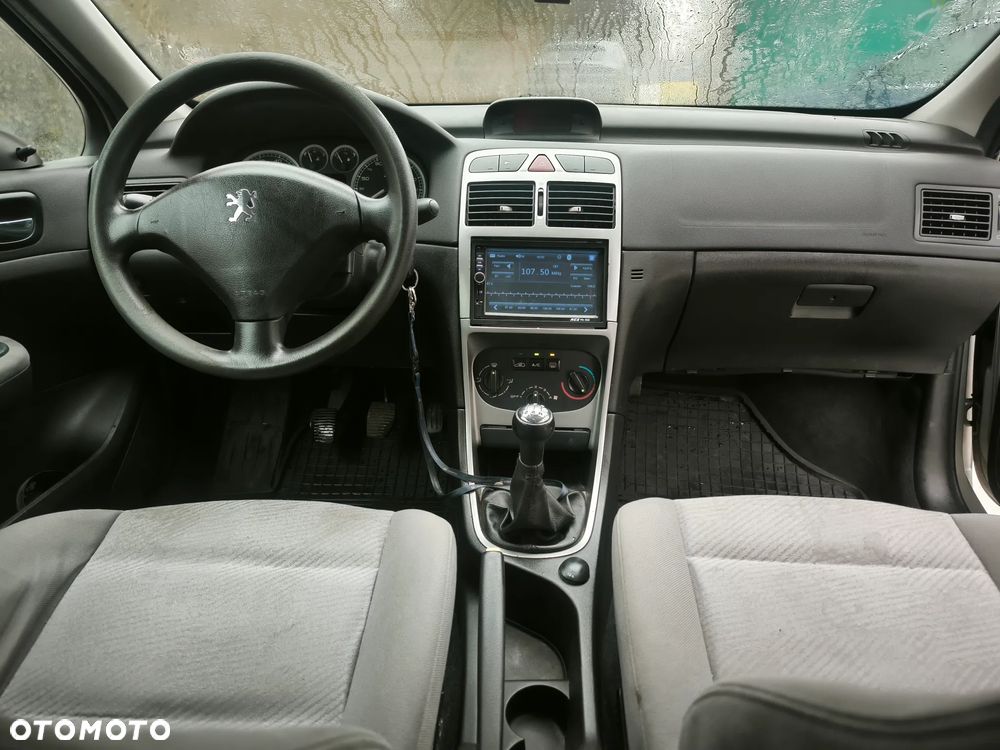 Peugeot 307 1.4 XR - 6