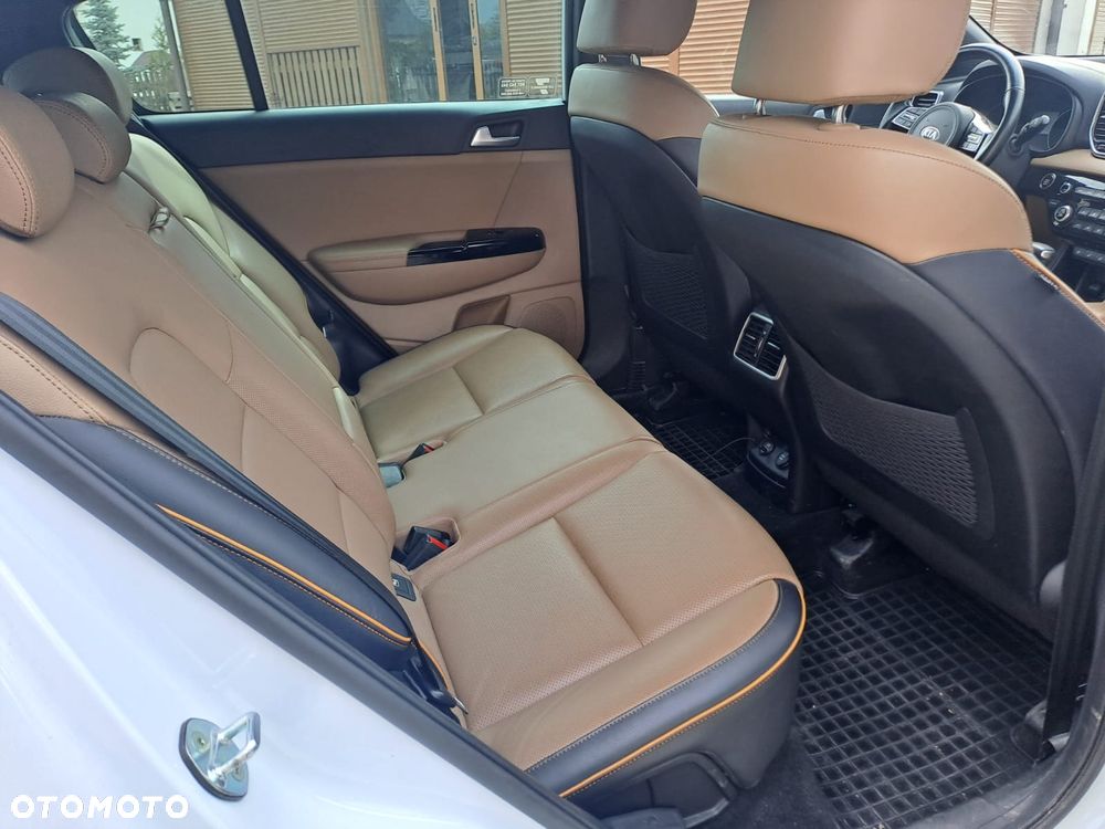 Kia Sportage 1.6 CRDI MHEV Black Edition 2WD DCT - 14