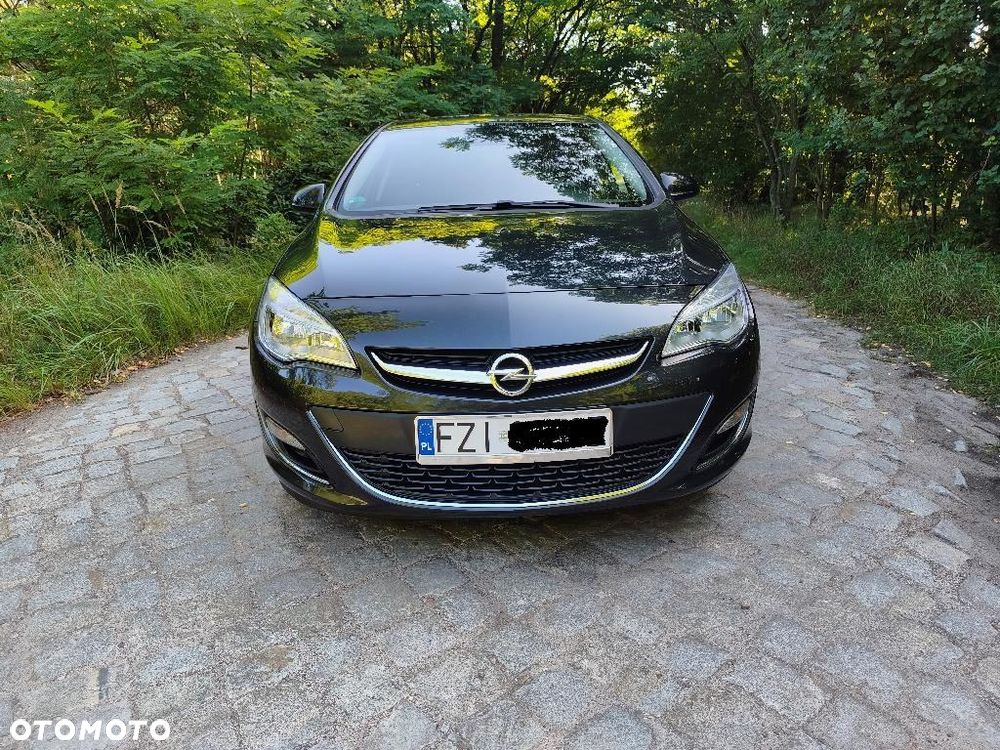 Opel Astra 1.4 Turbo 150 Jahre - 12
