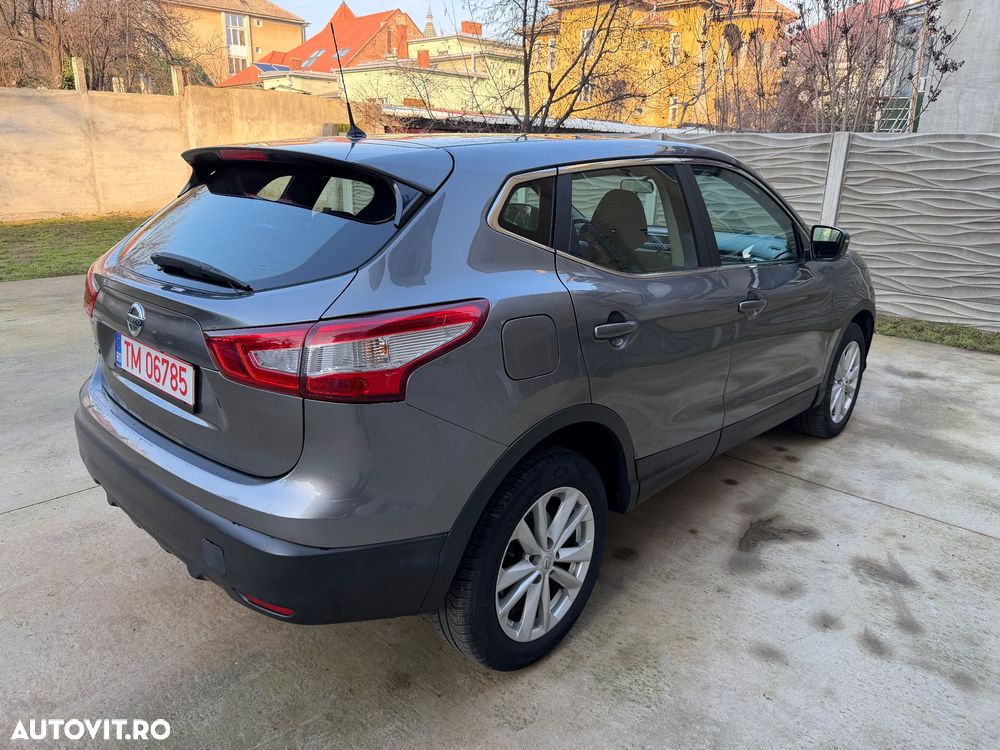 Nissan Qashqai 1.6 DCI Xtronic TEKNA - 4