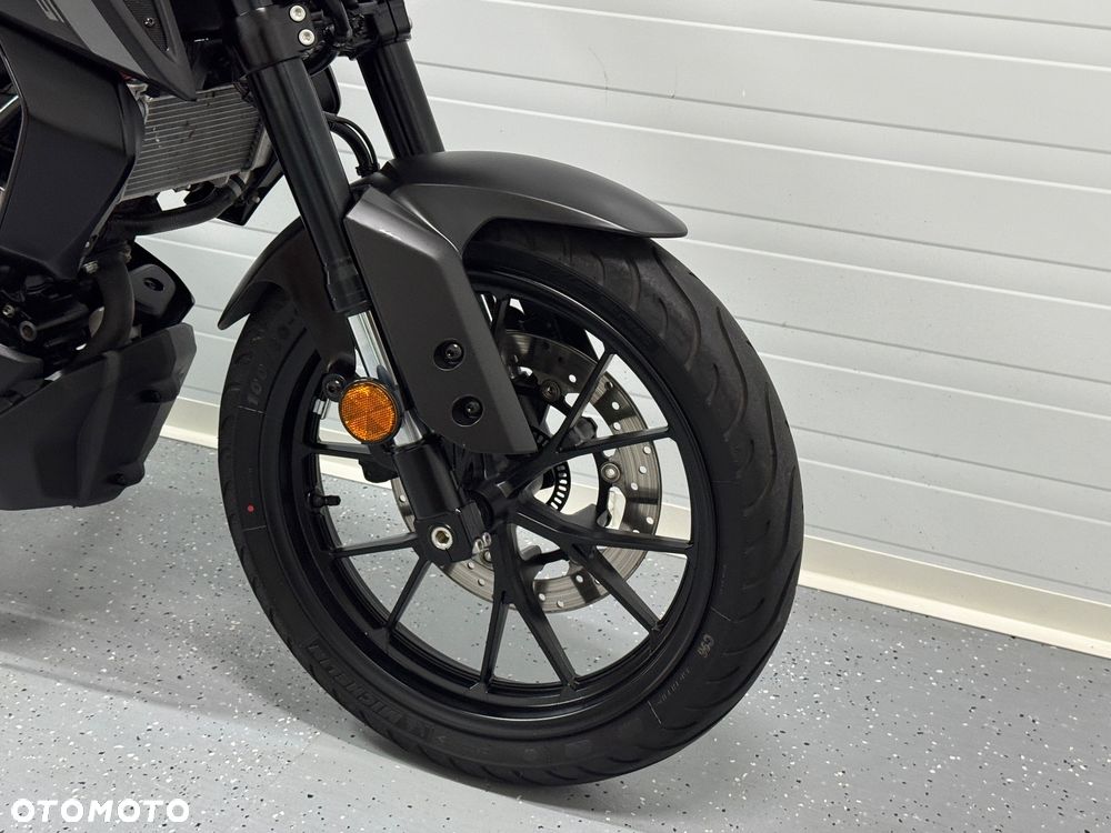 Yamaha MT - 9
