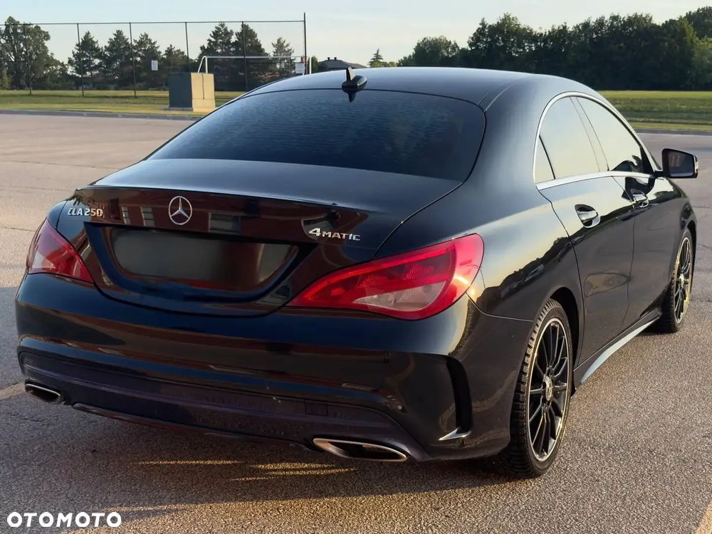 Mercedes-Benz CLA 250 4-Matic AMG Line 7G-DCT - 7