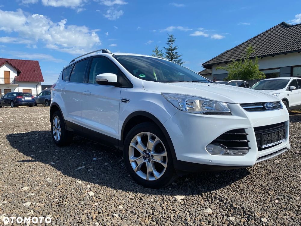 Ford Kuga 1.5 EcoBoost 2x4 Titanium - 2