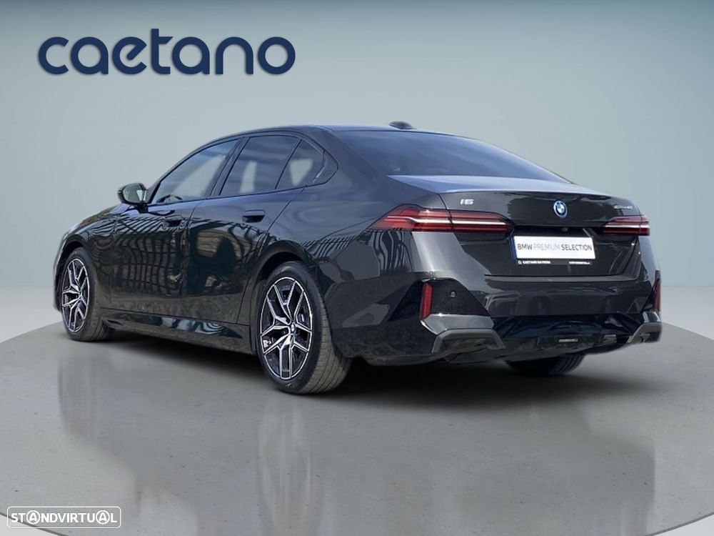 BMW i5 eDrive40 Pack Desportivo M - 26