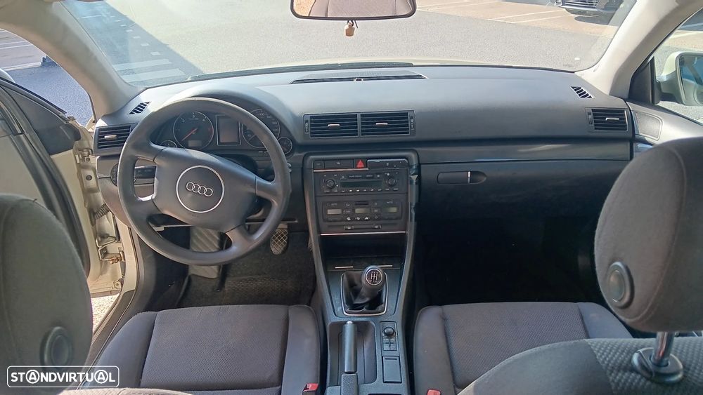 Audi A4 Avant 1.9 TDI - 9