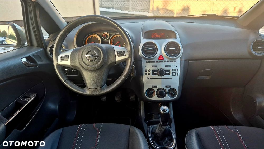 Opel Corsa 1.4 16V Limited Edition - 18