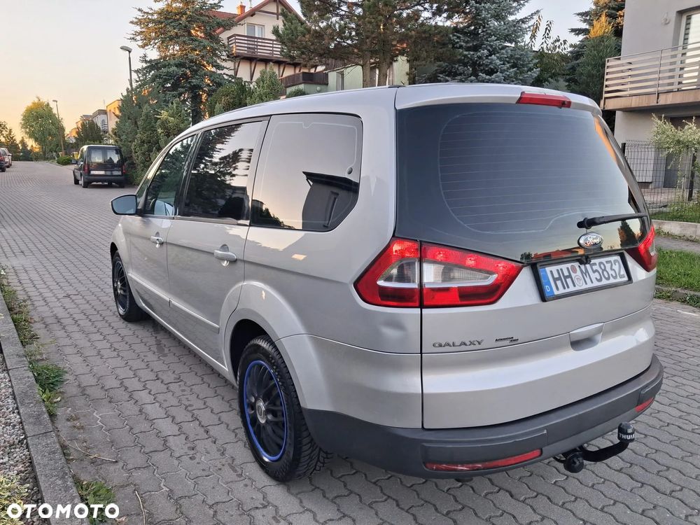 Ford Galaxy - 11