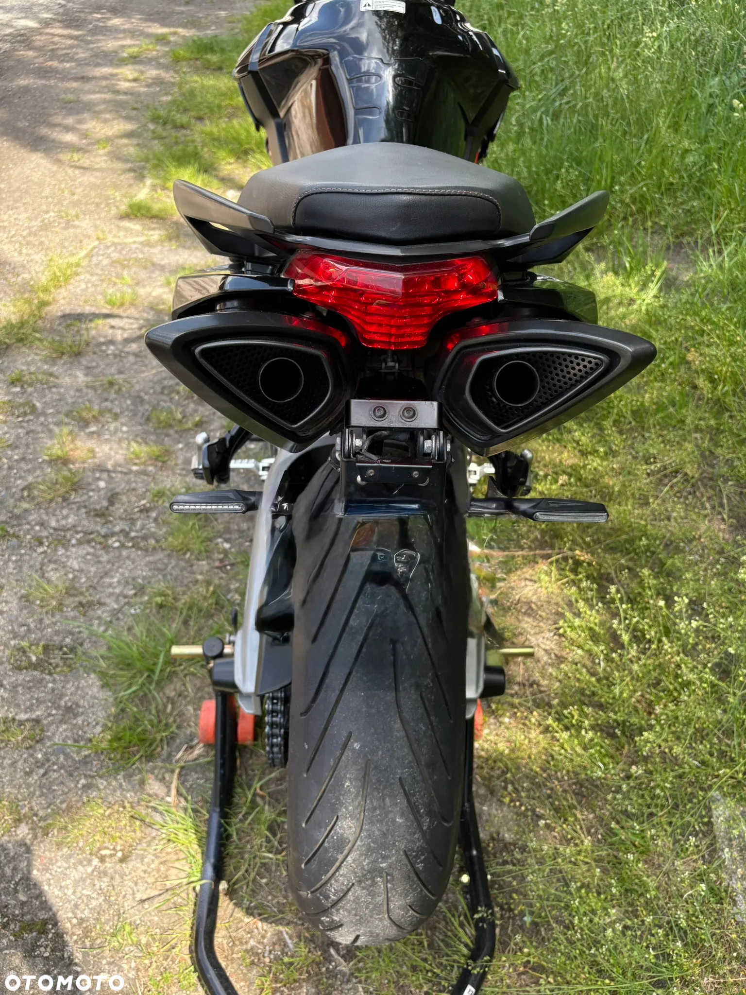 Aprilia Shiver - 8