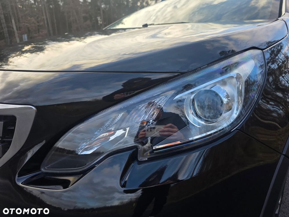 Peugeot 2008 1.2 Pure Tech Allure S&S EAT6 - 9