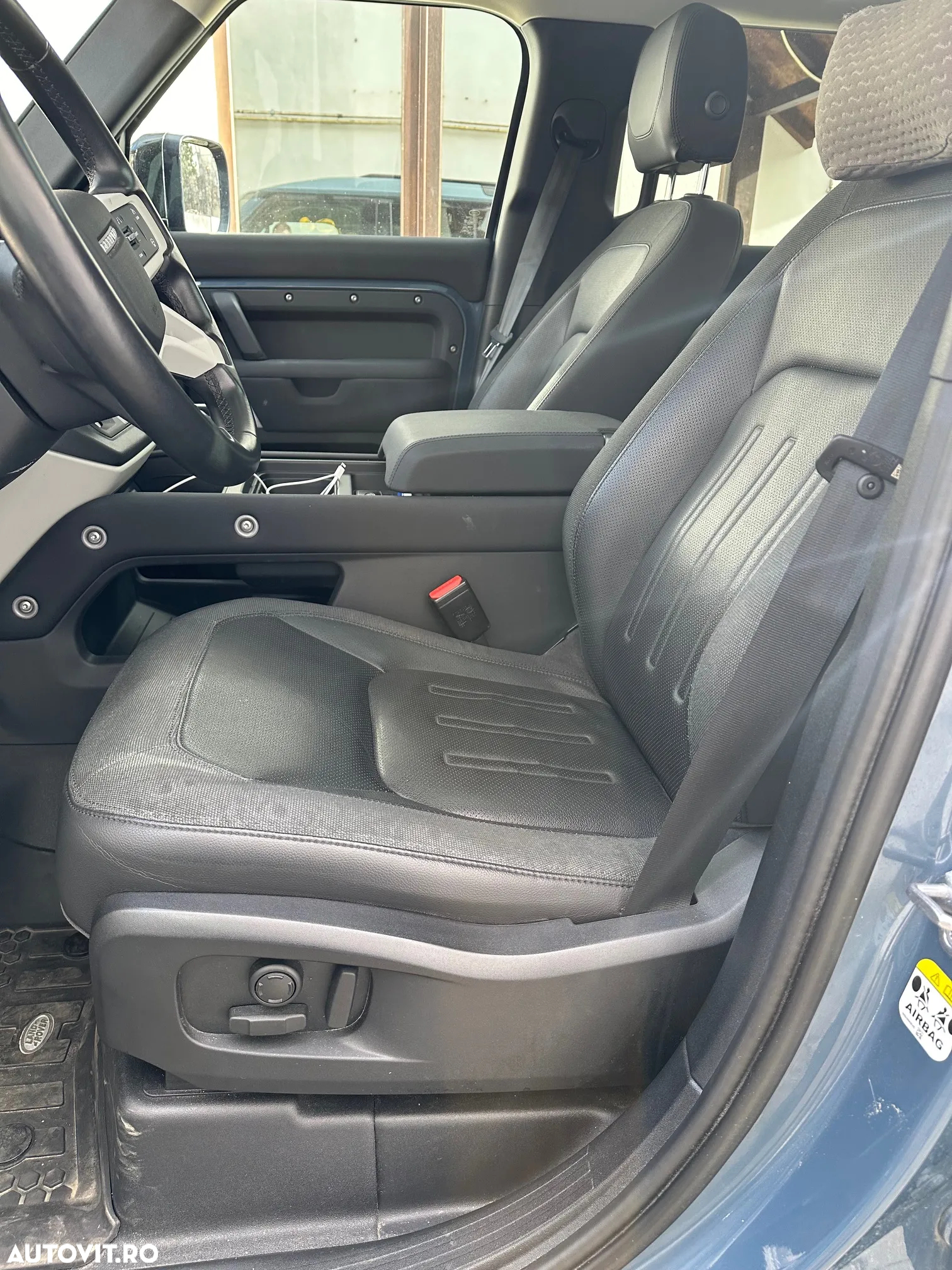 Land Rover Defender 110 3.0P 400 MHEV - 14