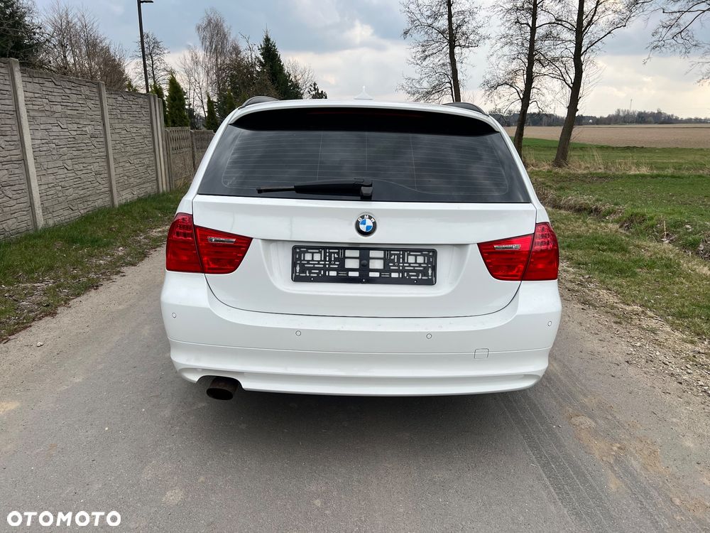BMW Seria 3 318i Edition Lifestyle - 10