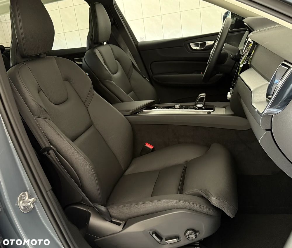 Volvo XC 60 B4 D Geartronic RDesign - 6