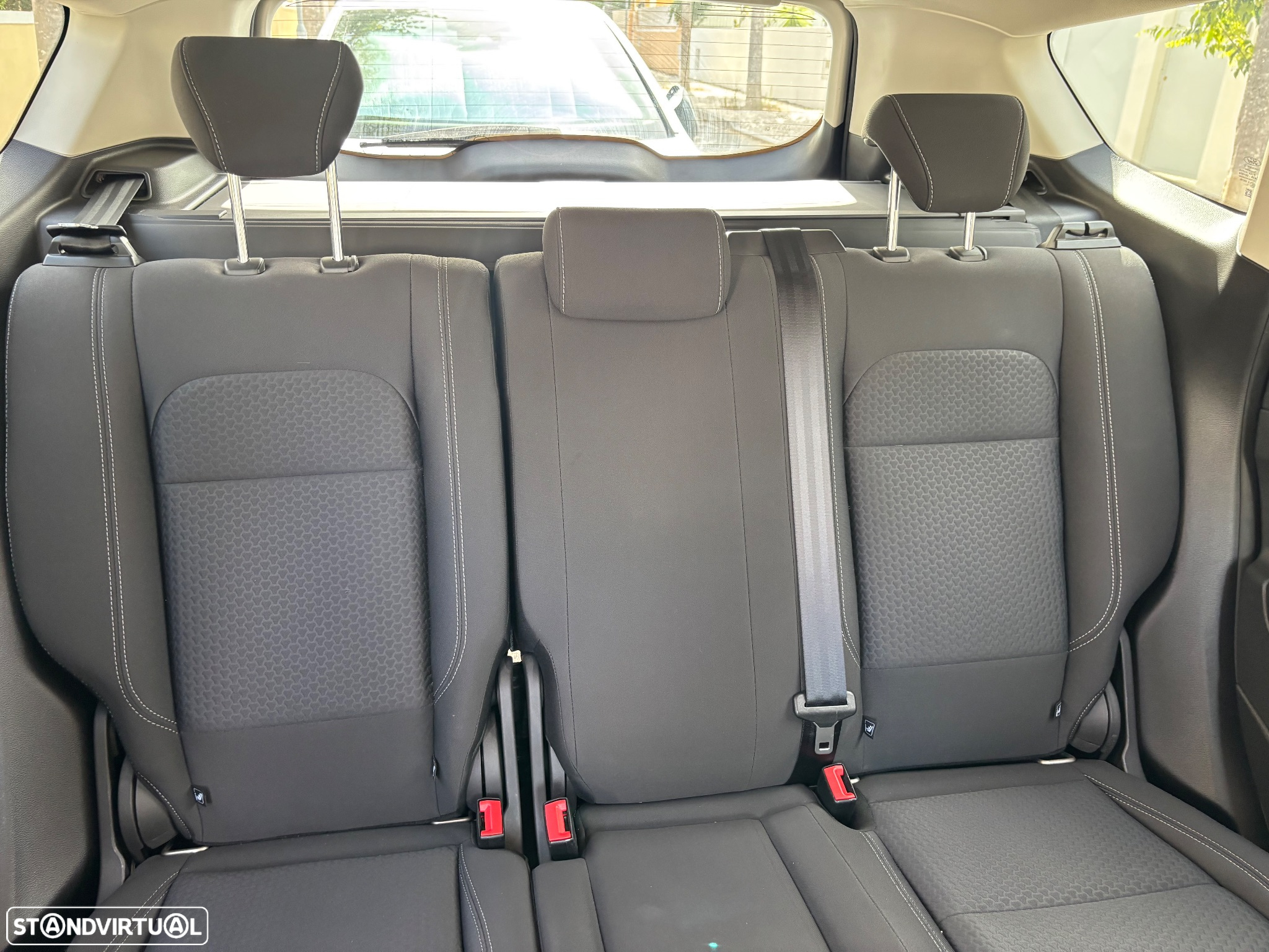 Ford Kuga 1.5 TDCi Business - 15