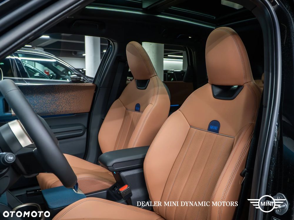 MINI Countryman C Favoured Trim - 18