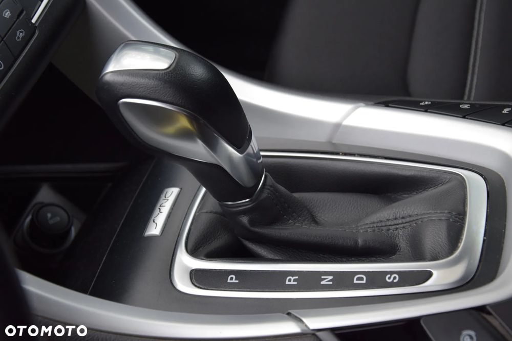 Ford Mondeo - 12