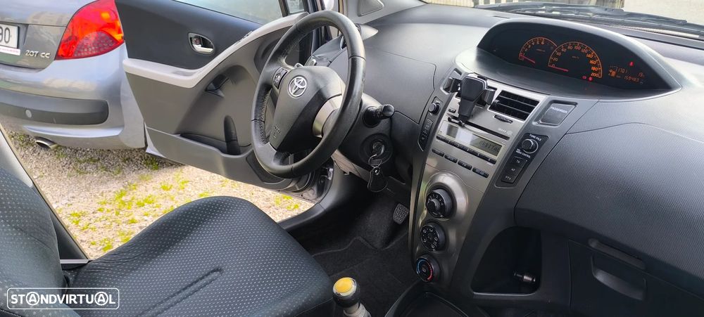 Toyota Yaris 1.0 VVT-i ACtive+AC - 11