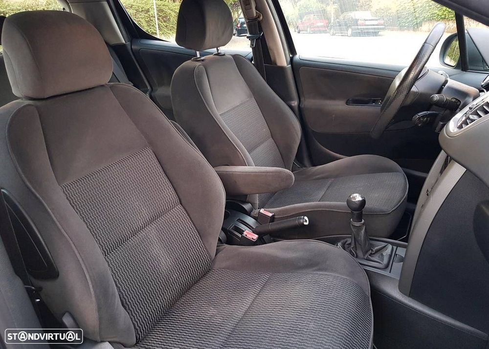 Peugeot 207 1.4 HDi Sport - 4