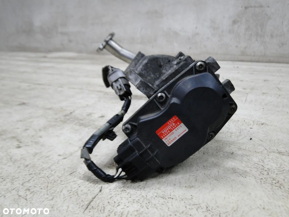 TOYOTA RAV4 III LIFT ZAWÓR EGR 2.2 D-CAT - 6