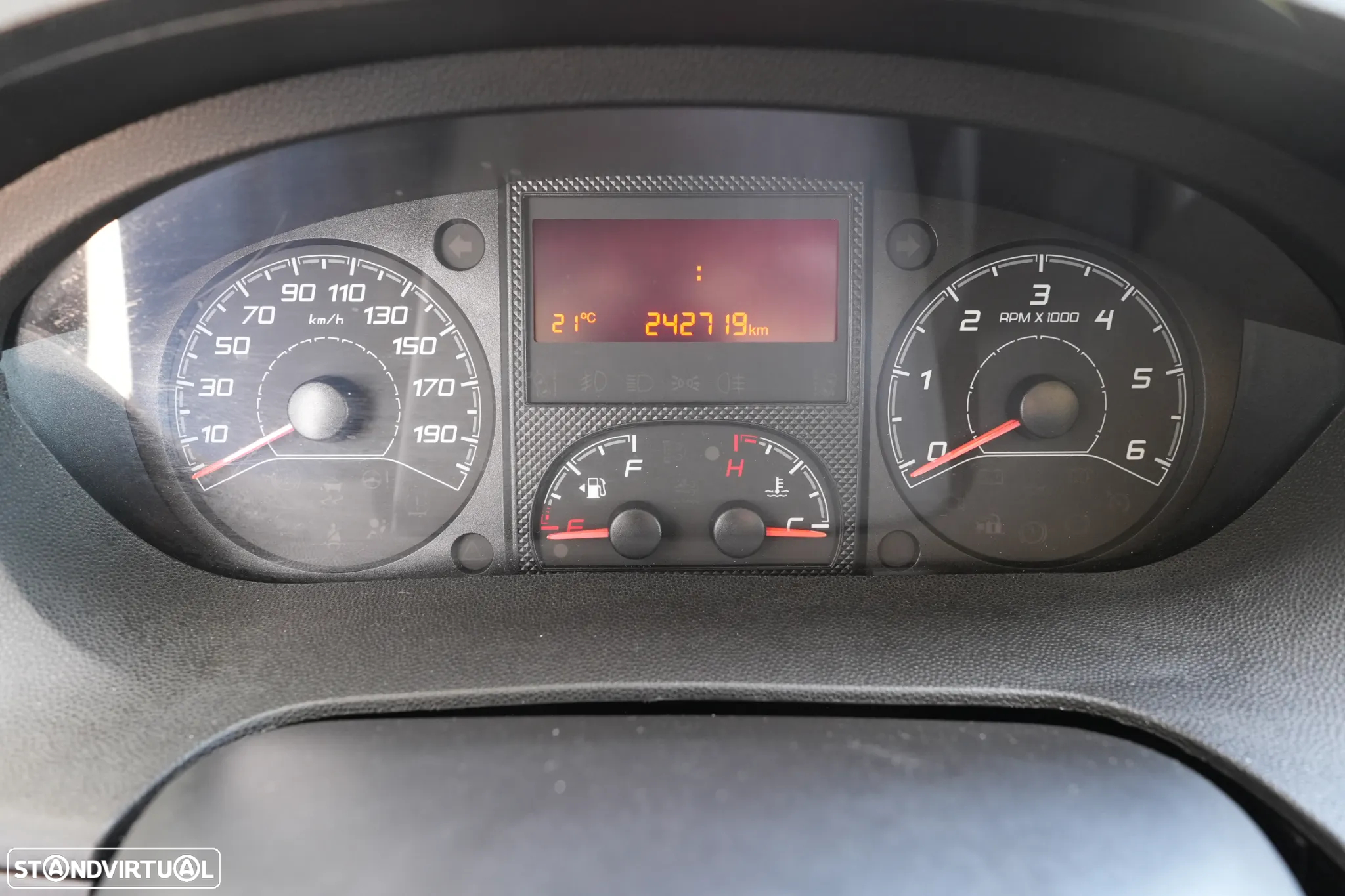 Peugeot Boxer L2H2 2.0BlueHDI 165cv - 14