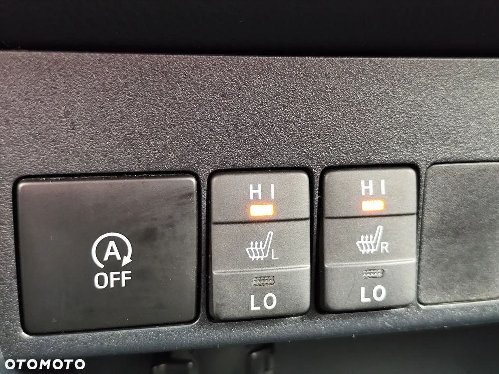 Toyota RAV4 2.0 D-4D Prestige 4x2 - 18