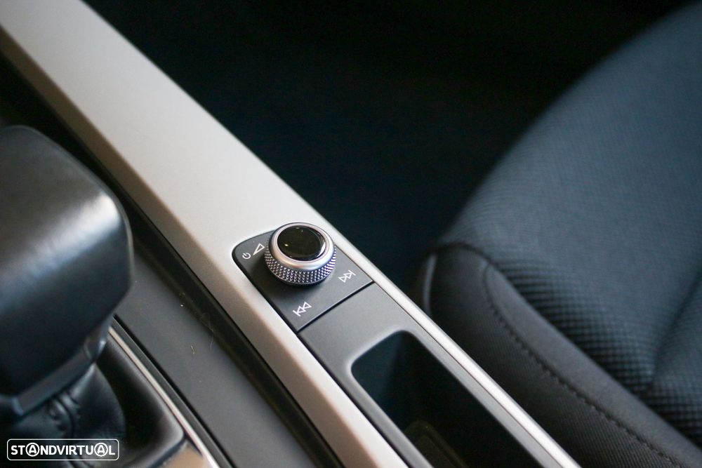 Audi A4 35 TDI Advanced S tronic - 19