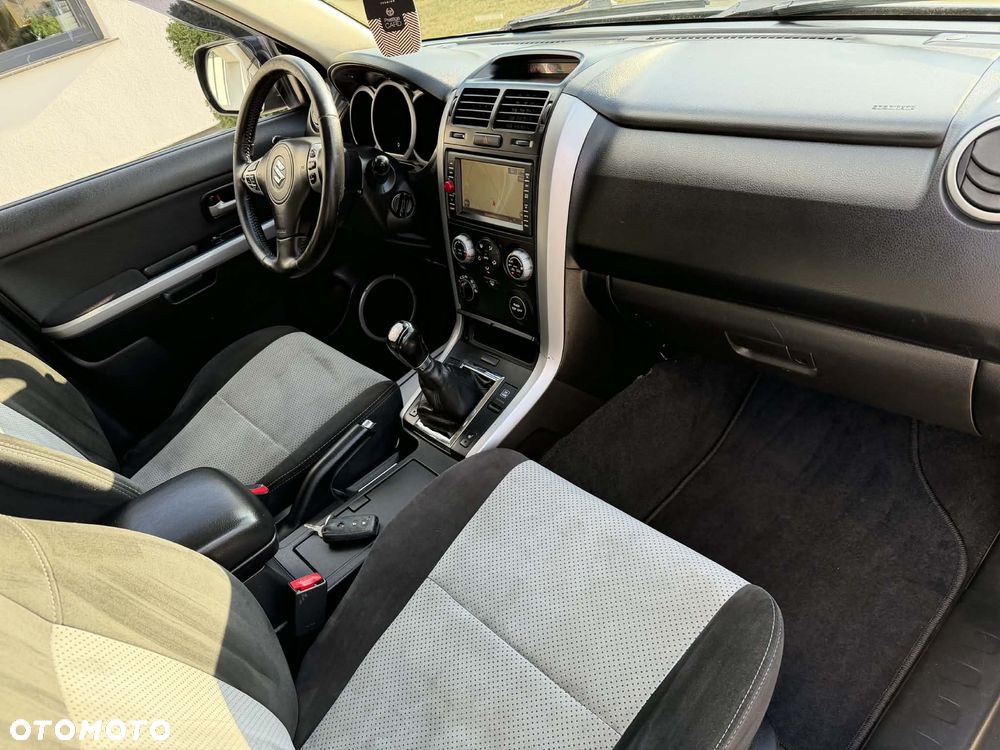 Suzuki Grand Vitara 2.0 Comfort Limited - 3
