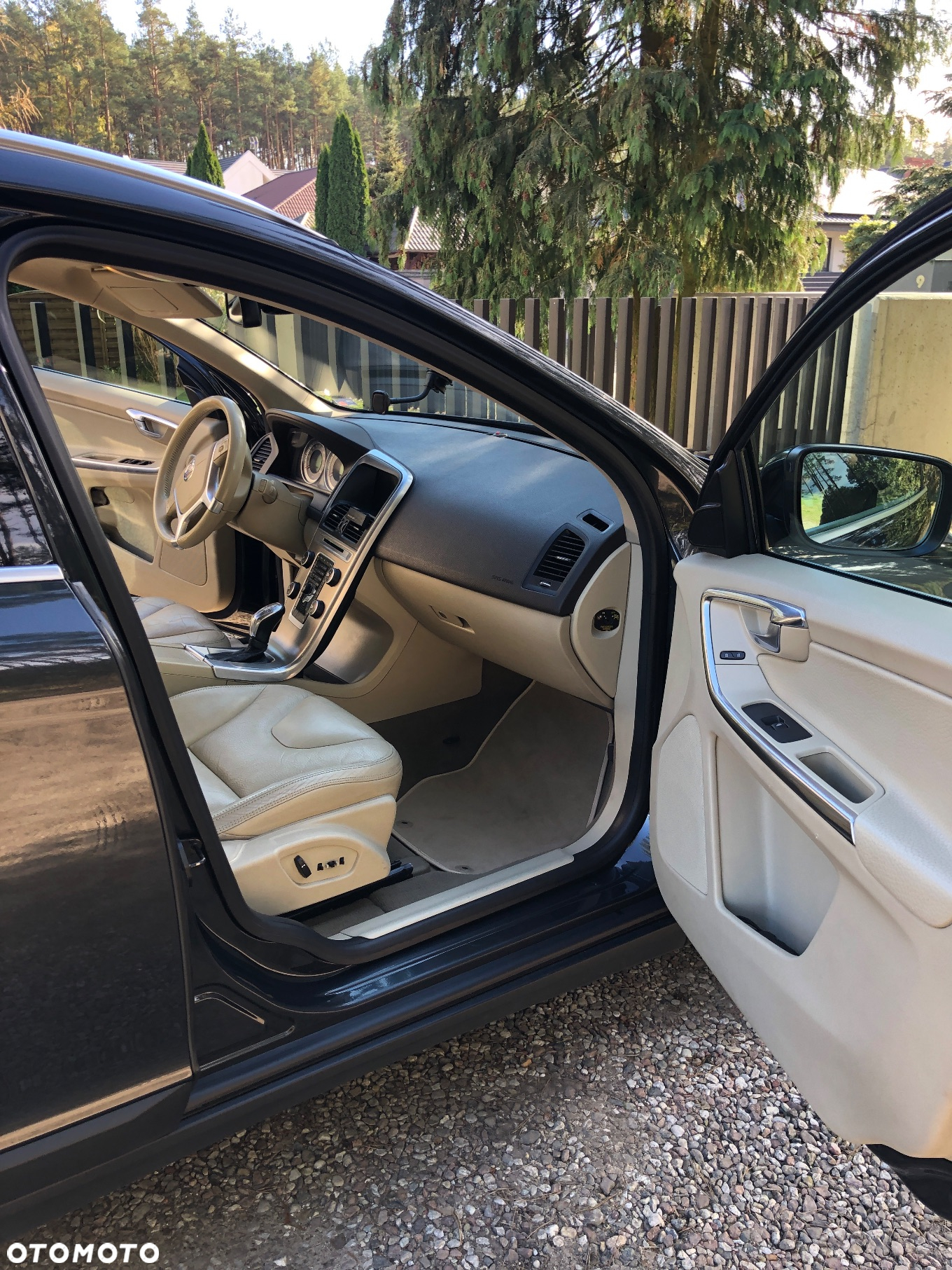 Volvo XC 60 - 25