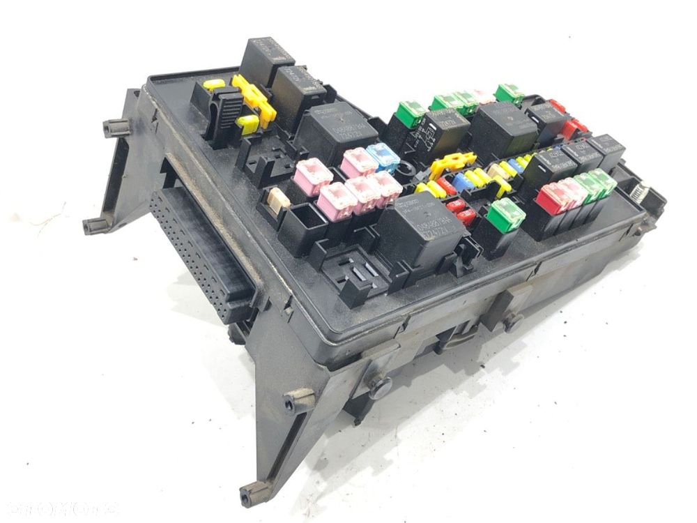 SKRZYNKA BEZPIECZNIKÓW  DODGE DAKOTA 2003 - 2022 3.7 157 kW [213 KM] benzyna 2003 - 2022 56049678AK - 2