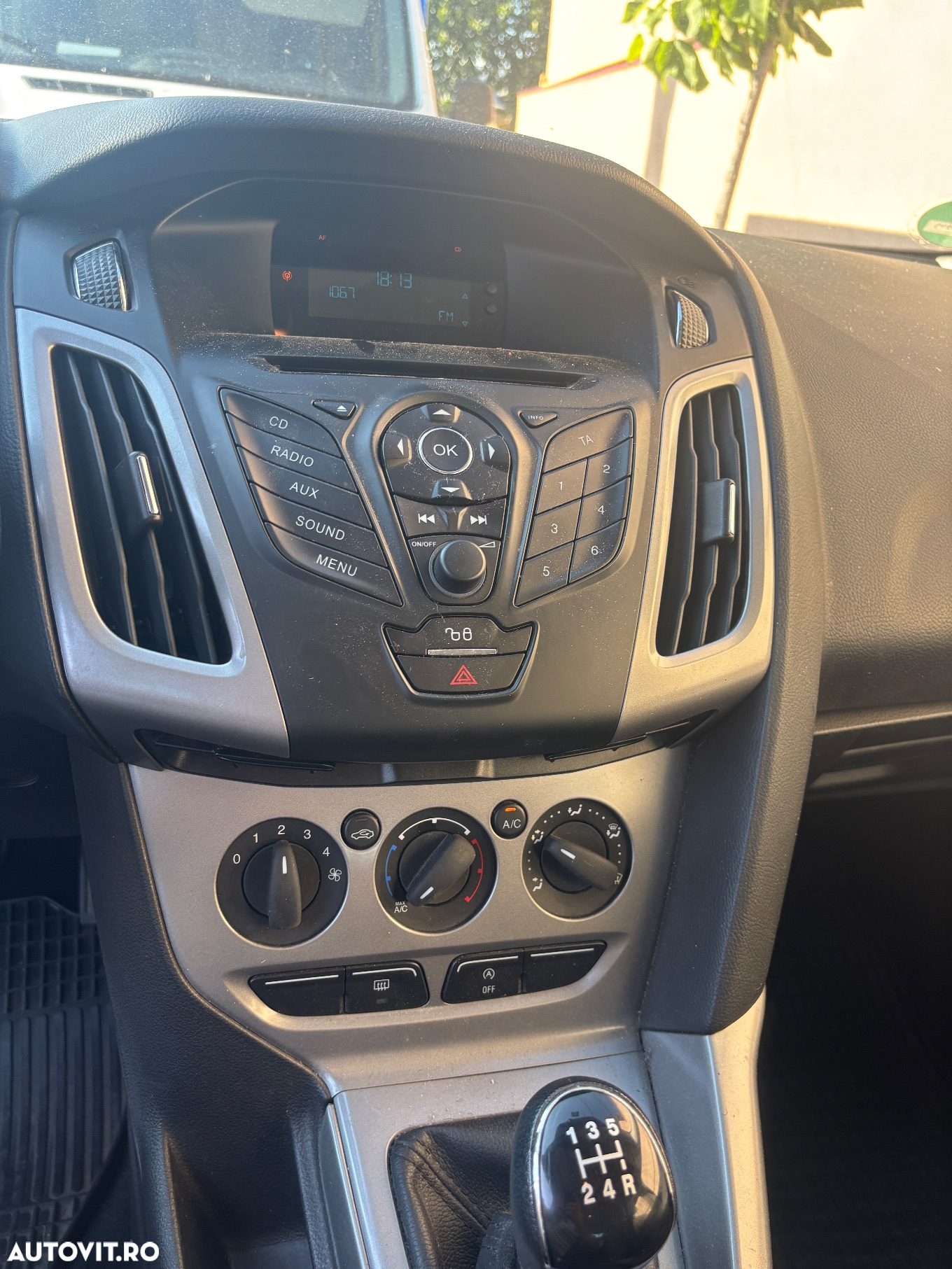 Ford Focus 1.0 EcoBoost Connected - 11