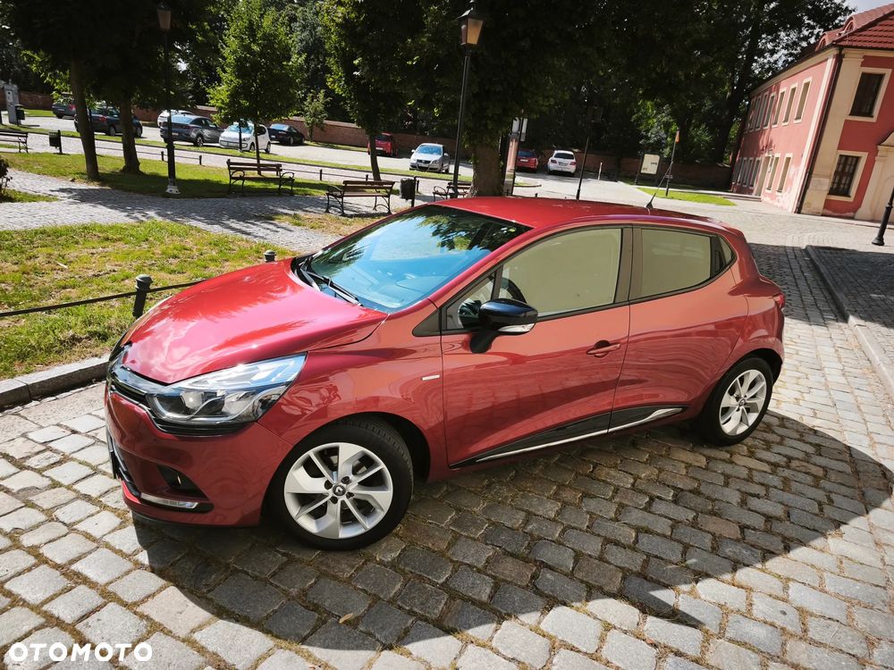 Renault Clio - 2