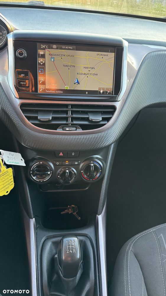 Peugeot 2008 - 13