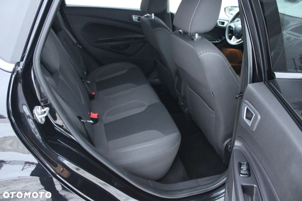 Ford Fiesta - 18