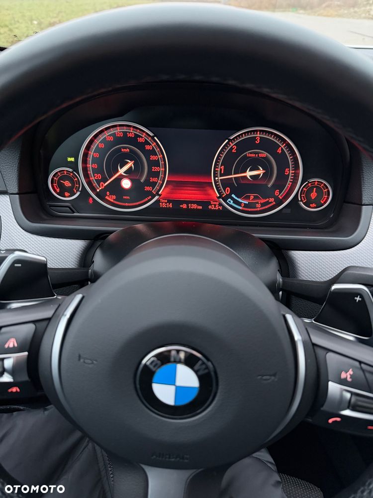 BMW Seria 5 535d xDrive - 12