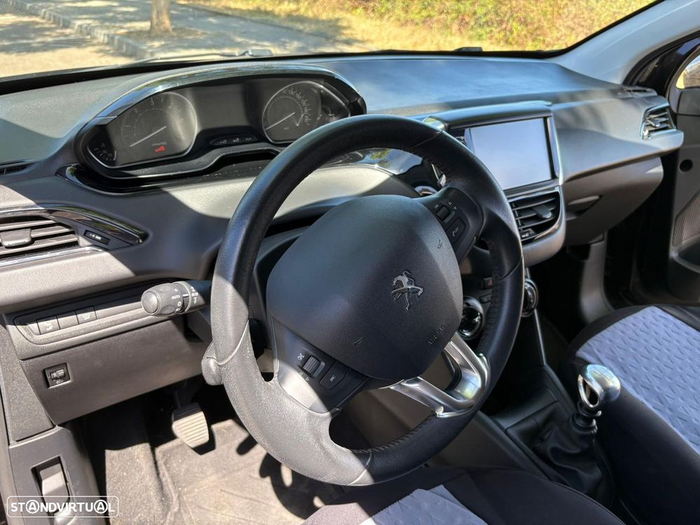 Peugeot 208 1.5 BlueHDi Signature - 7