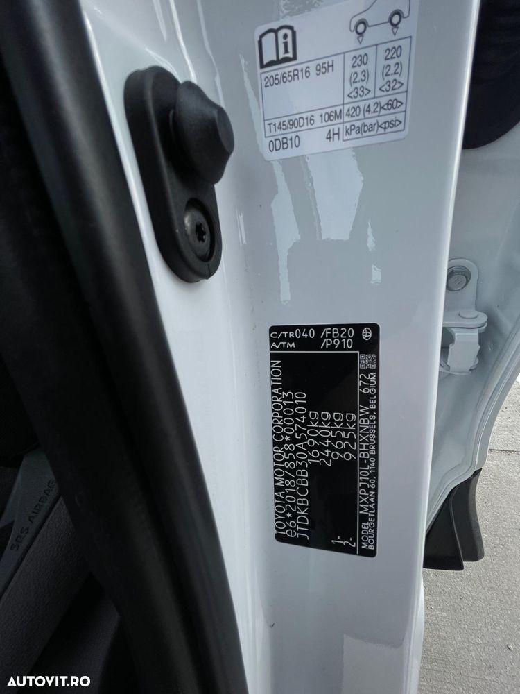 Toyota Yaris 1.5 116 CP HEV Active - 8