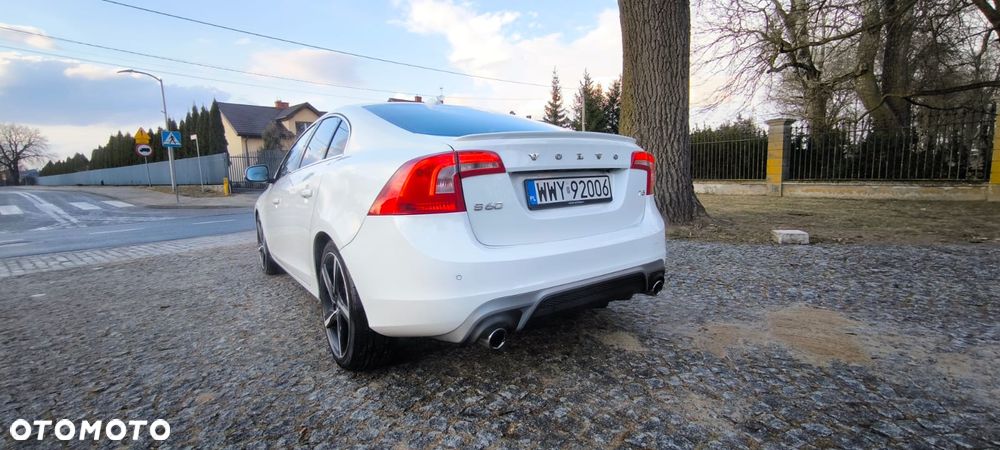 Volvo S60 T5 Geartronic RDesign - 14