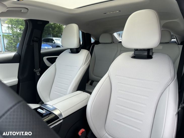 Mercedes-Benz GLC Coupe 300 de 4Matic 9G-TRONIC AMG Line Advanced - 18