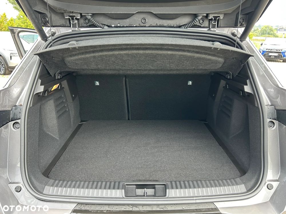 Mitsubishi Grandis 1.3T mHEV Instyle Cold DCT - 15
