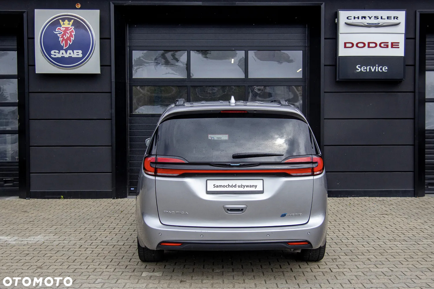 Chrysler Pacifica - 13