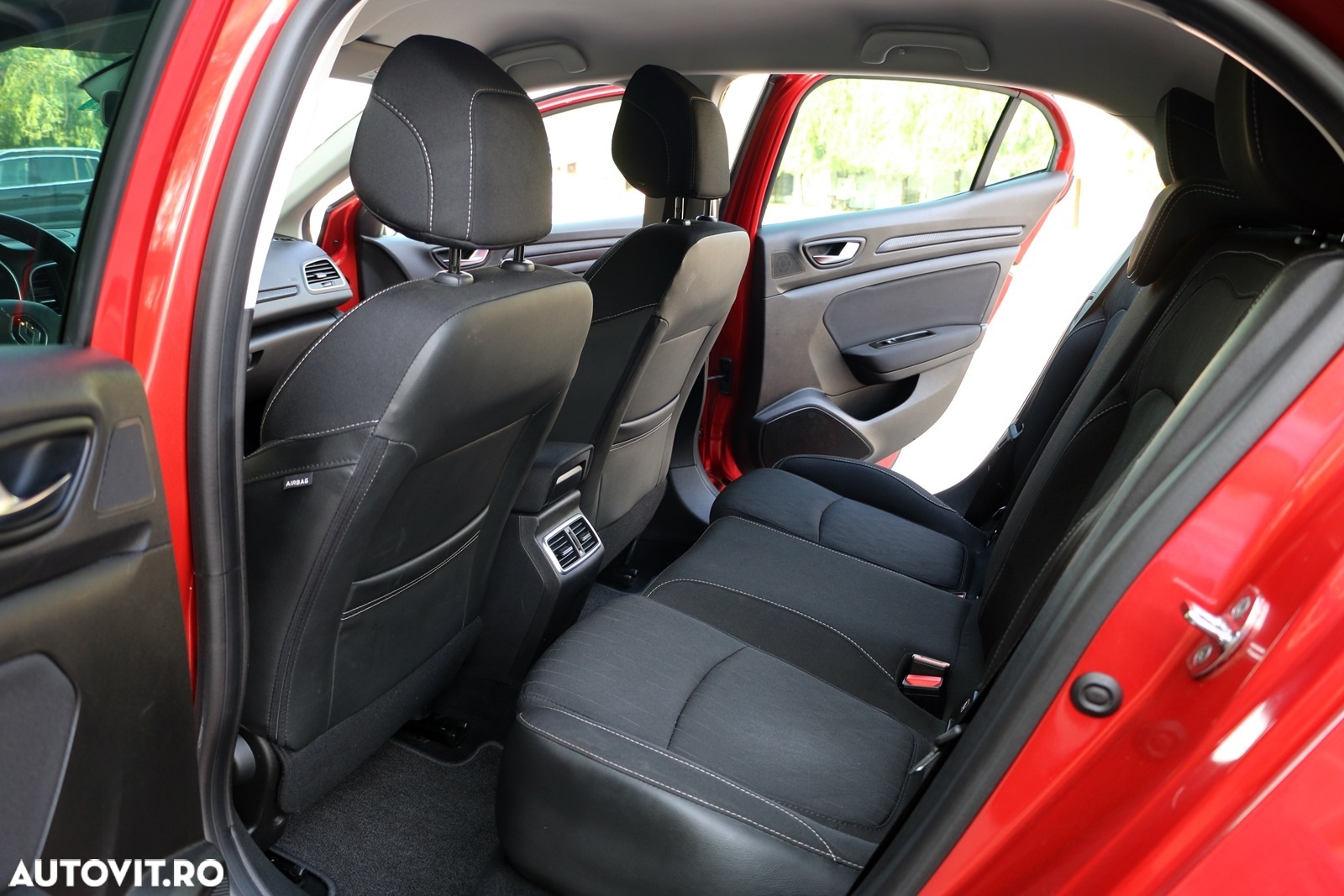 Renault Megane Grandtour TCe 140 GPF LIMITED - 14
