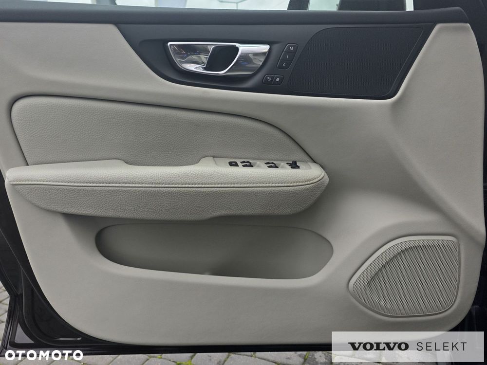 Volvo V60 Cross Country - 14