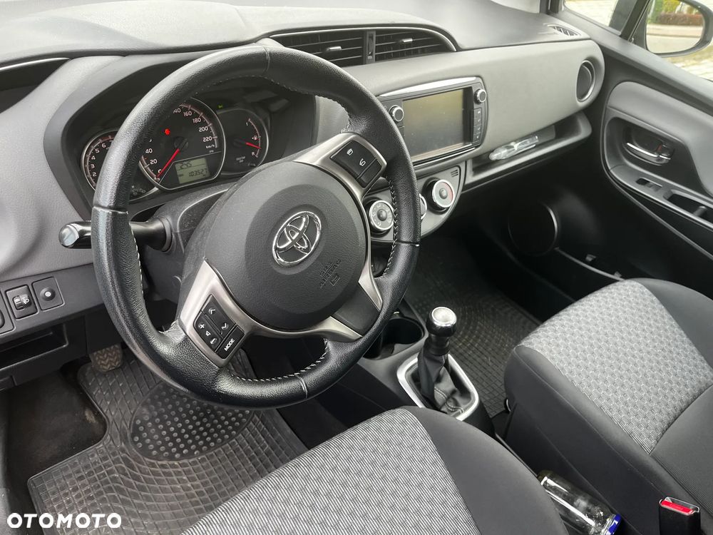 Toyota Yaris - 9
