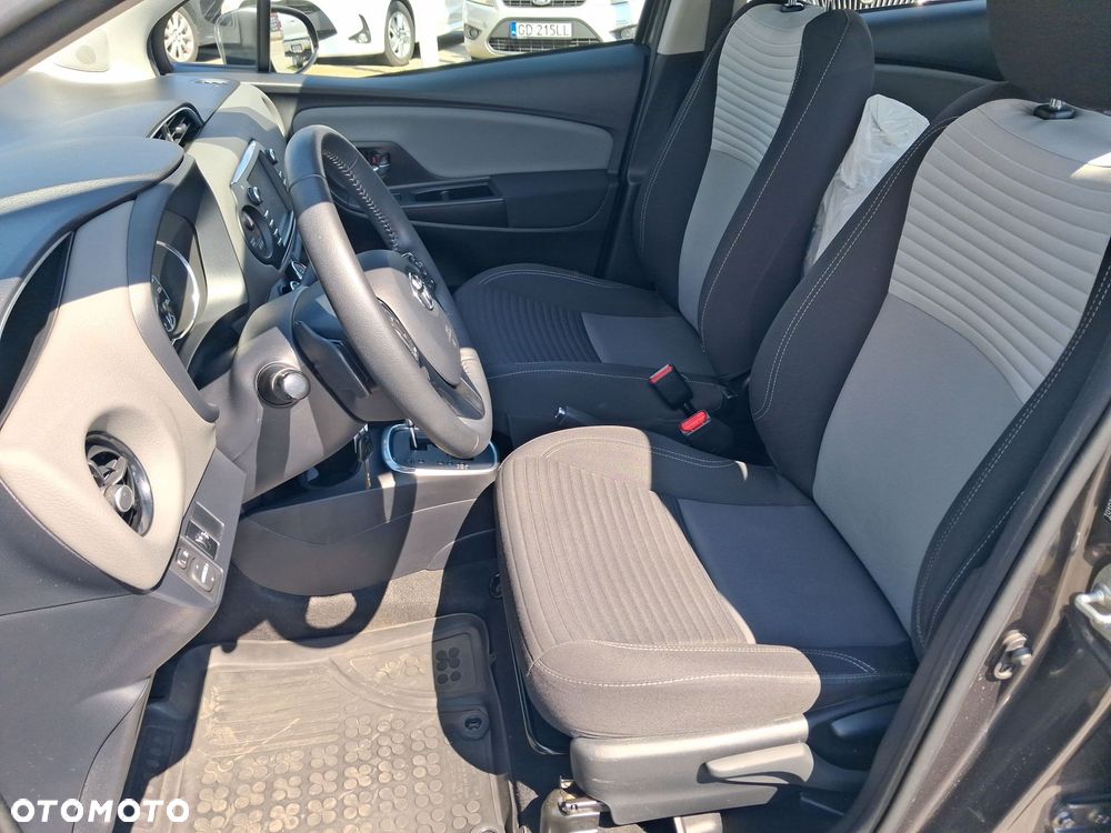 Toyota Yaris 1.5 Premium CVT - 10