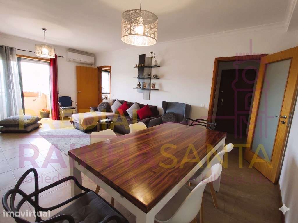 Apartamento T2 c/ sótão dividido e garagem. Entradas independentes-... - Grande imagem: 2/20