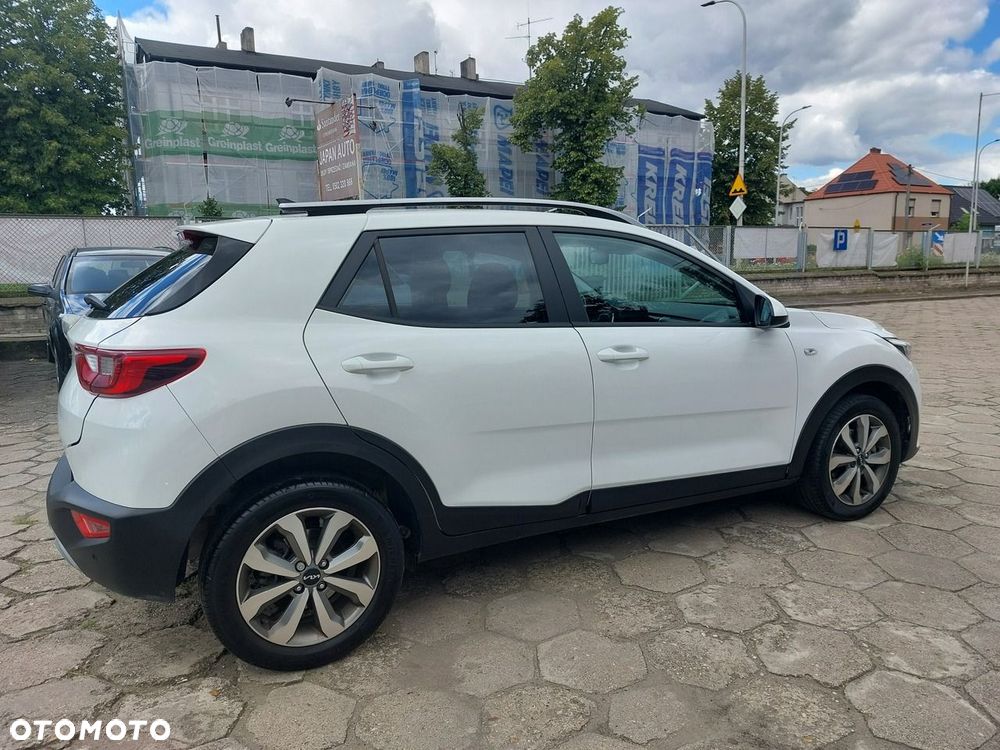 Kia Stonic - 8
