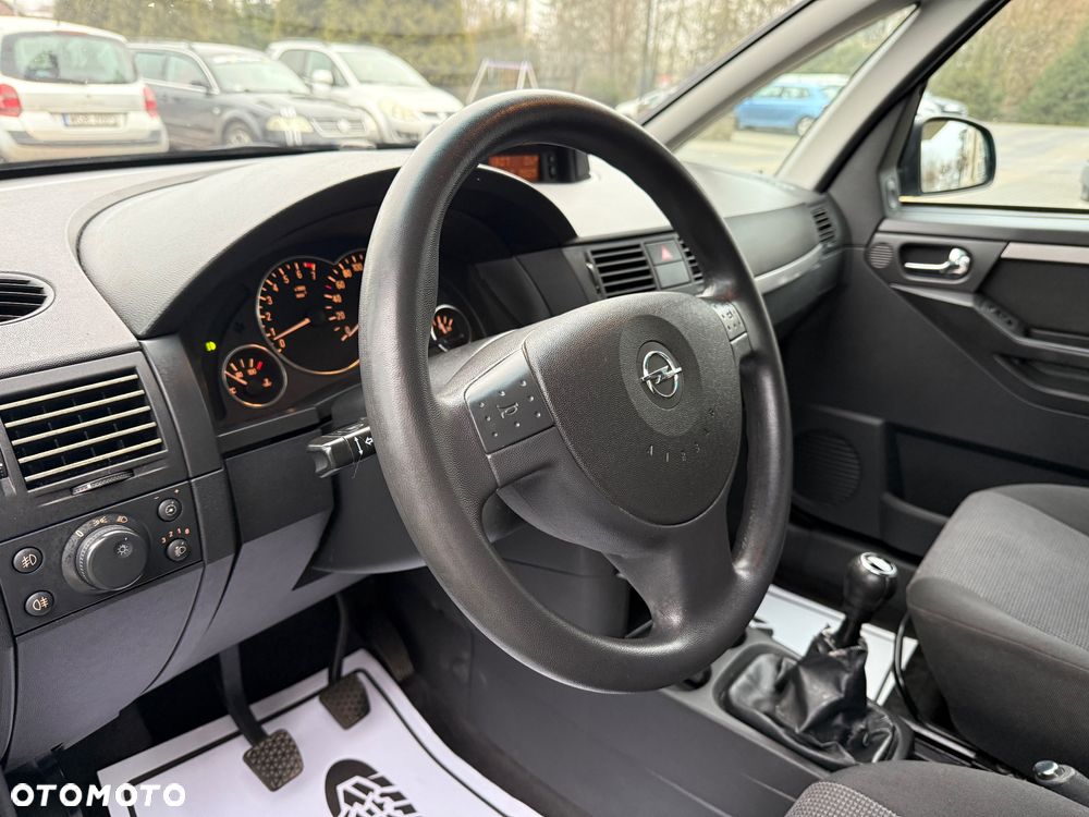 Opel Meriva 1.6 (Essentia) - 17