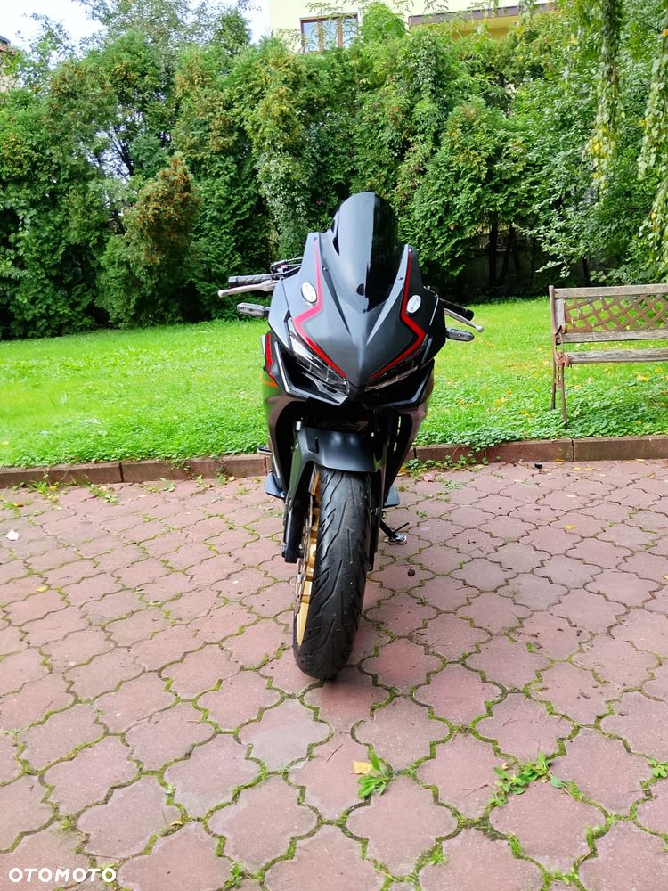 Honda CBR - 2