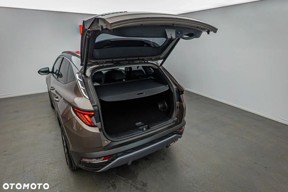 Hyundai Tucson 1.6 T-GDi HEV Modern 4WD - 6