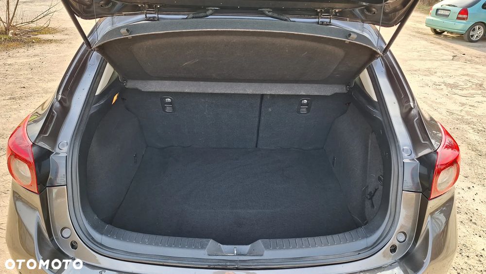 Mazda 3 2.0 Skyenergy i-Eloop - 8