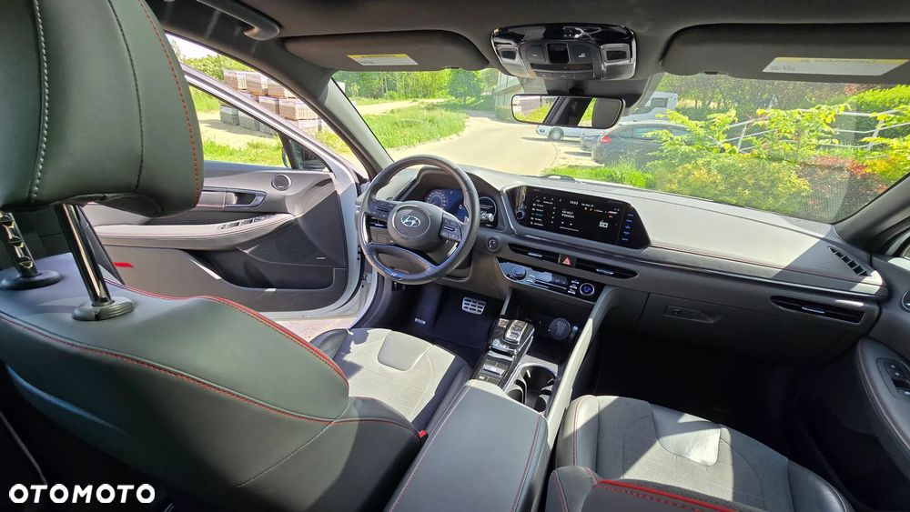 Hyundai Sonata - 8